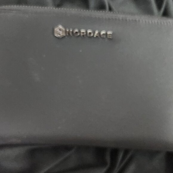 Nordace Black RFID Blocking Passport Sim SD Card ID Window Smart Wallet Wristlet - Picture 2 of 16